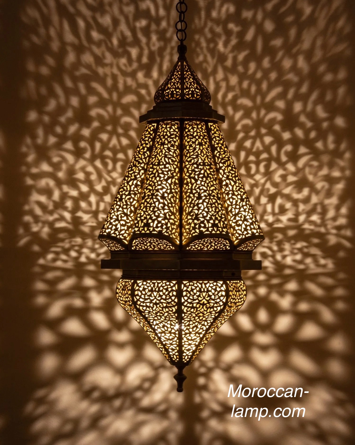 Grandes lampes suspendues marocaines